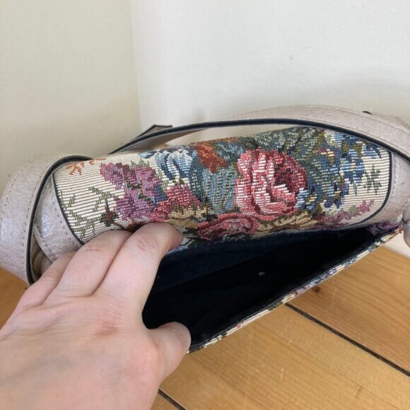 Cornell Floral Tapestry Purse Beige Faux Leather Multi-Pocket Magnet Clasp - Picture 9 of 13